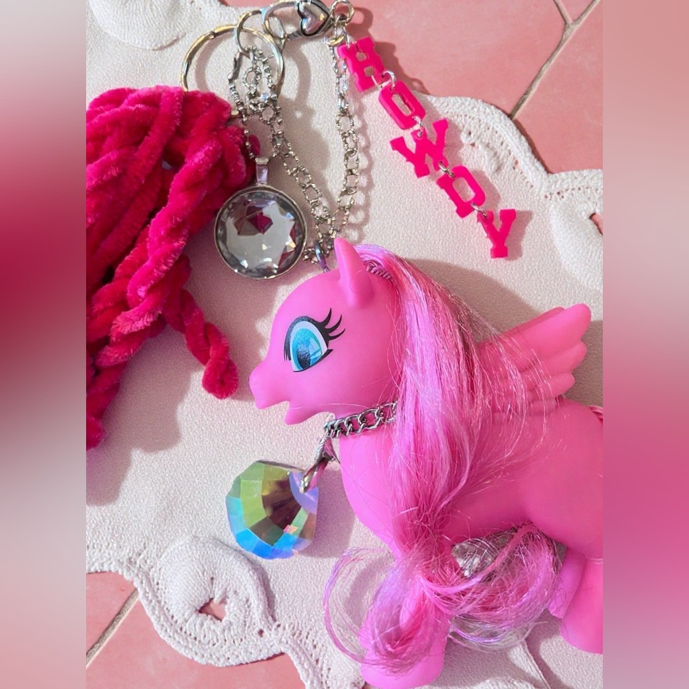 Pink Pony Pegasus Bag Chain - Picture 8 of 17